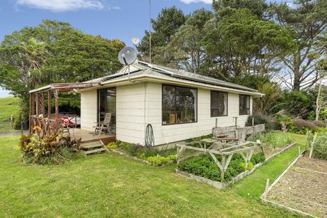 Photo of property in 6388 South Road, Pungarehu, Opunake, 4685