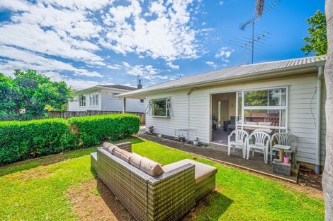 Photo of property in 81 Ennis Avenue, Pakuranga Heights, Auckland, 2010