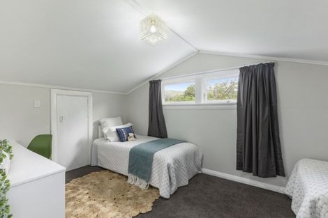 Photo of property in 171 George Street, Stokes Valley, Lower Hutt, 5019