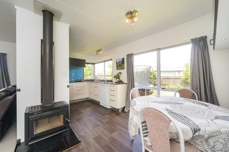 Photo of property in 97 Hillcrest Drive, Kelvin Grove, Palmerston North, 4414