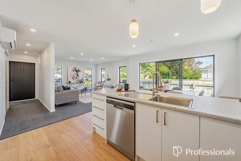 Photo of property in 24b Wainuiomata Road, Wainuiomata, Lower Hutt, 5014