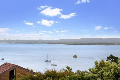 Photo of property in 32 Telstar Place, Beach Haven, Auckland, 0626