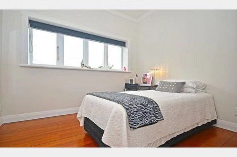 Photo of property in 1/900a Mount Eden Road, Three Kings, Auckland, 1024