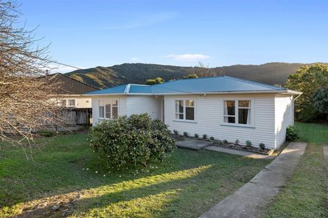 Photo of property in 58 Coast Road, Wainuiomata, Lower Hutt, 5014
