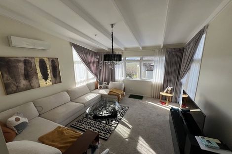 Photo of property in 1/44 Deuxberry Avenue, Northcote, Auckland, 0627