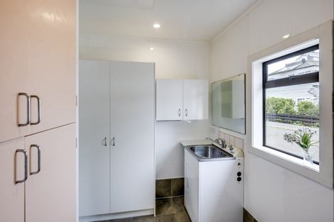Photo of property in 19 Grey Street, Bay View, Napier, 4104