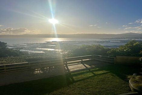 Photo of property in 15 Nikau Road, Point Howard, Lower Hutt, 5013