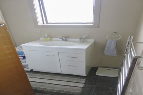 Photo of property in 220 Conyers Street, Strathern, Invercargill, 9812