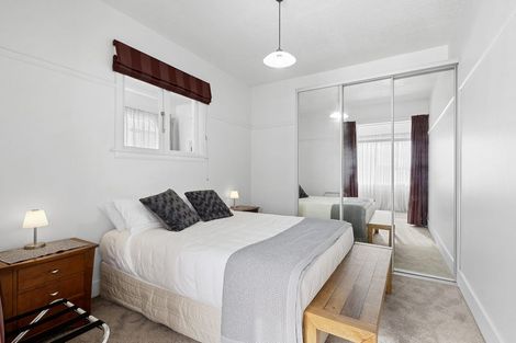 Photo of property in Devonport Apartments, 22/127 Saint Aubyn Street, New Plymouth, 4310