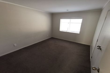 Photo of property in 7 Tobago Place, Sunnynook, Auckland, 0620