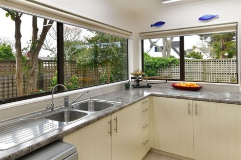 Photo of property in 15 Motuora Road, Manly, Whangaparaoa, 0930