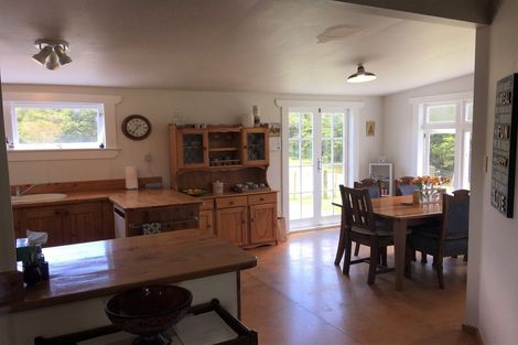 Photo of property in 482 Millbrook Road, Waipu, 0582