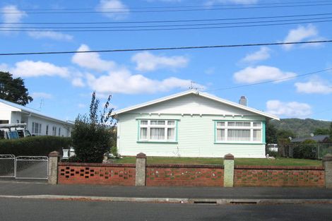 Photo of property in 1/10 Victoria Street, Ebdentown, Upper Hutt, 5018