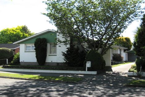 Photo of property in 1/97 Woodbury Street, Russley, Christchurch, 8042
