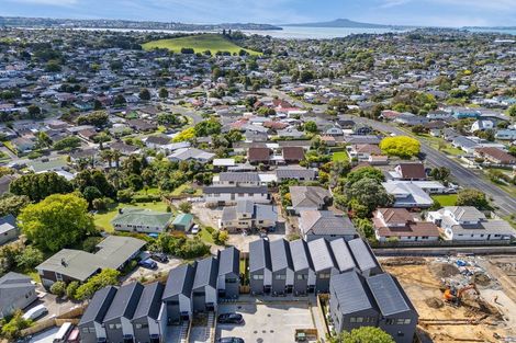 Photo of property in 32 Clementine Place, Bucklands Beach, Auckland, 2014
