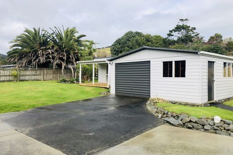 Photo of property in 11 Stack Road, Port Waikato, Tuakau, 2695