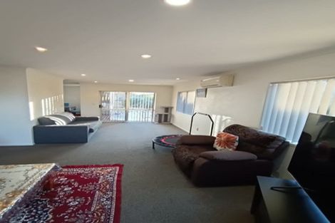Photo of property in 30 Ranchod Terrace, Pukekohe, 2120