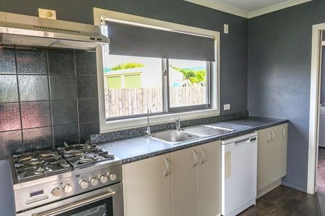 Photo of property in 24 Christchurch Street, Kaitangata, 9210