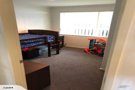 Photo of property in 15 Condor Place, Unsworth Heights, Auckland, 0632