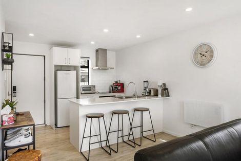 Photo of property in 7/60 Hepburn Road, Glendene, Auckland, 0602