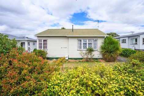 Photo of property in 19 Morris Street, Marton, 4710