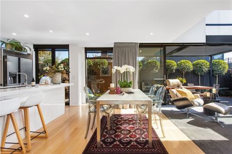 Photo of property in 457a Durham Street North, St Albans, Christchurch, 8014