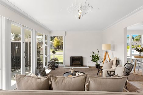 Photo of property in 11 Waratah Street, Avondale, Christchurch, 8061