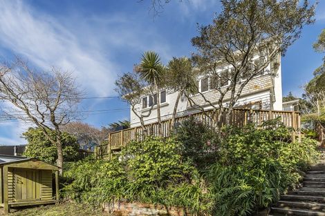 Photo of property in 86 Nicholson Road, Khandallah, Wellington, 6035