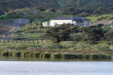 Photo of property in 541 Wilson Road, South Head, Helensville, 0874
