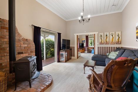 Photo of property in 1 Bosworth Street, Egmont Village, 4372