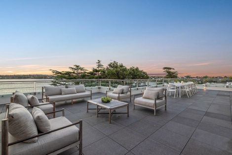 Photo of property in 10/258 Hurstmere Road, Takapuna, Auckland, 0622