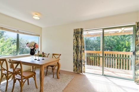 Photo of property in 2/1 Nea Place, Hillcrest, Auckland, 0627