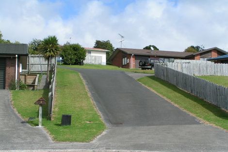 Photo of property in 8 Sherpa Place, Massey, Auckland, 0614