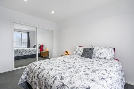 Photo of property in 70 Miramar North Road, Miramar, Wellington, 6022