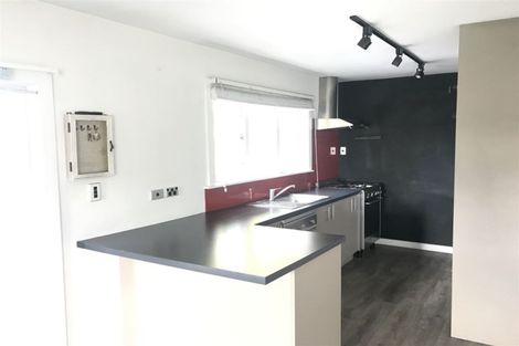 Photo of property in 52 Woodville Street, Edgeware, Christchurch, 8013