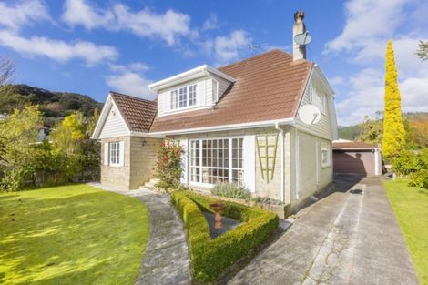 Photo of property in 3 Sunbrae Drive, Silverstream, Upper Hutt, 5019