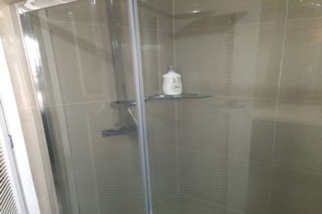 Photo of property in 130 Great South Road, Takanini, 2112