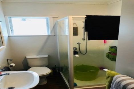 Photo of property in 1/109 Shakespeare Road, Milford, Auckland, 0620