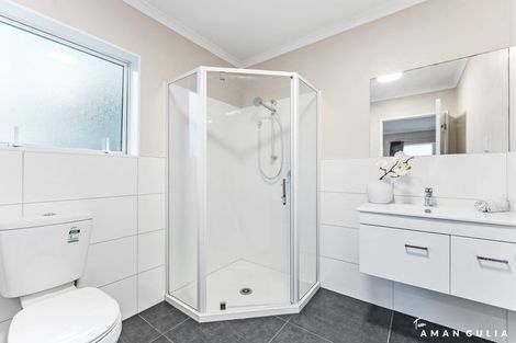 Photo of property in 19 Waitoro Lane, Henderson, Auckland, 0612