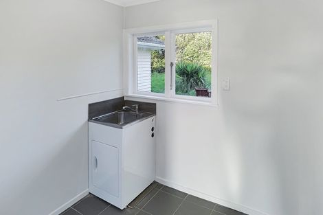 Photo of property in 3 Waitaki Street, Henderson, Auckland, 0612