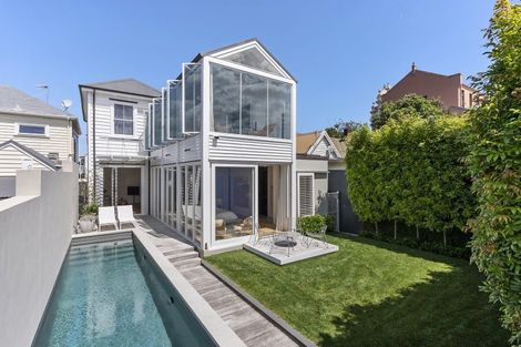 Photo of property in 28 St Marys Road, Saint Marys Bay, Auckland, 1011