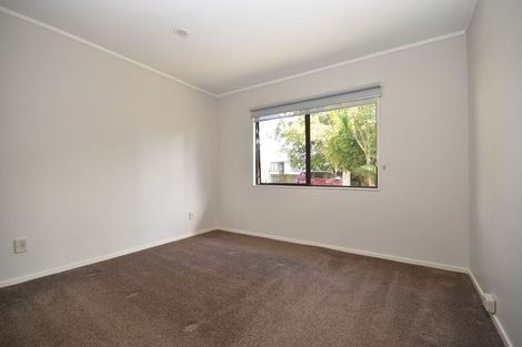 Photo of property in 4 Glen Close, Glen Eden, Auckland, 0602