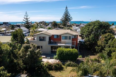Photo of property in 1238 Papamoa Beach Road, Papamoa Beach, Papamoa, 3118