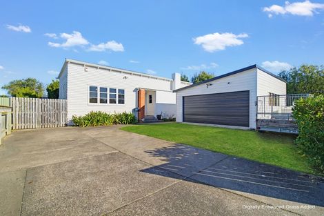 Photo of property in 11 Rutherford Road, Marewa, Napier, 4110