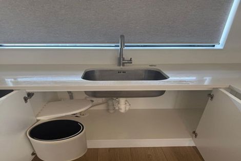 Photo of property in 9b Poruru Close, Papakura, 2110