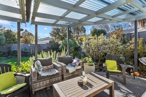 Photo of property in 195 Centaurus Road, Saint Martins, Christchurch, 8022