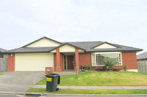 Photo of property in 7 Glastry Close, East Tamaki Heights, Auckland, 2016