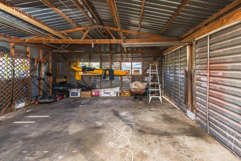 Photo of property in 28 Miro Street, Castlecliff, Whanganui, 4501