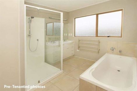 Photo of property in 6a Quo Vadis Place, Red Beach, 0932
