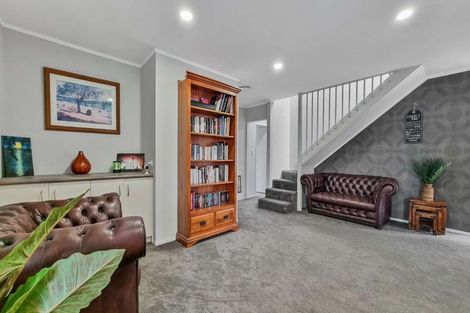 Photo of property in 70 Tawavale Street, Pukehangi, Rotorua, 3015